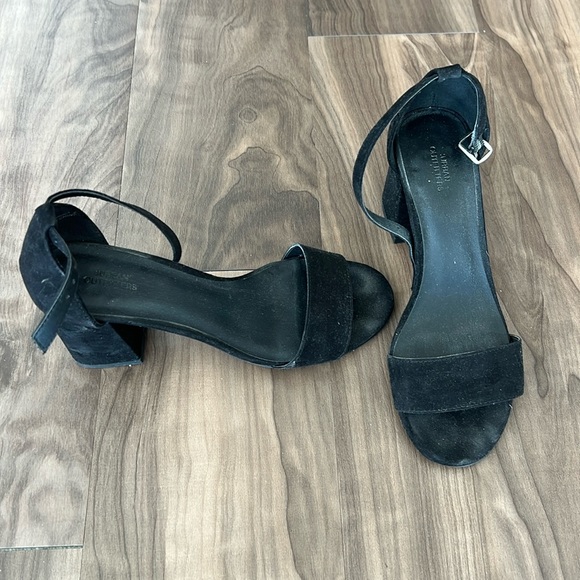 Urban outfitters heels - Picture 2 of 4